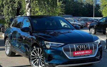 Audi e-tron I, 2019 год, 5 290 000 рублей, 2 фотография