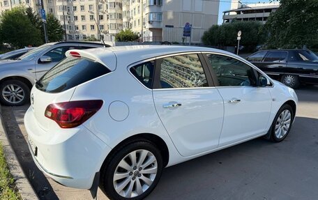 Opel Astra J, 2013 год, 1 100 000 рублей, 17 фотография