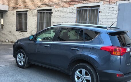Toyota RAV4, 2013 год, 1 790 000 рублей, 4 фотография