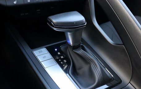 Hyundai Elantra, 2021 год, 2 130 000 рублей, 16 фотография