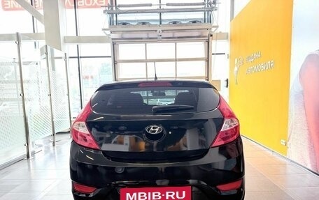 Hyundai Solaris II рестайлинг, 2012 год, 599 000 рублей, 5 фотография