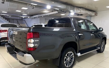 Mitsubishi L200 IV рестайлинг, 2021 год, 2 850 000 рублей, 6 фотография