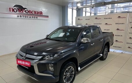 Mitsubishi L200 IV рестайлинг, 2021 год, 2 850 000 рублей, 2 фотография