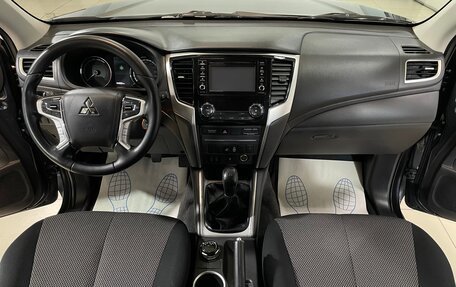 Mitsubishi L200 IV рестайлинг, 2021 год, 2 850 000 рублей, 20 фотография