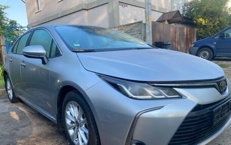 Toyota Corolla, 2022 год, 1 600 000 рублей, 2 фотография