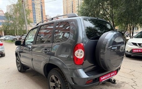 Chevrolet Niva I рестайлинг, 2019 год, 770 000 рублей, 5 фотография
