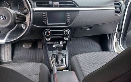 KIA Rio IV, 2018 год, 1 350 000 рублей, 13 фотография