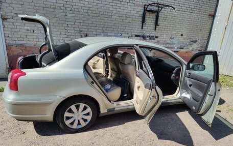 Toyota Avensis III рестайлинг, 2008 год, 700 000 рублей, 4 фотография