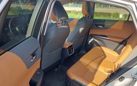 Toyota Venza, 2022 год, 4 630 000 рублей, 33 фотография
