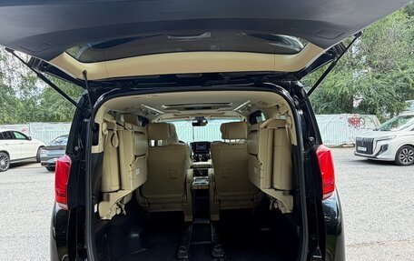 Toyota Alphard III, 2019 год, 4 000 000 рублей, 9 фотография