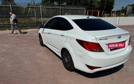 Hyundai Solaris II рестайлинг, 2016 год, 1 200 000 рублей, 11 фотография