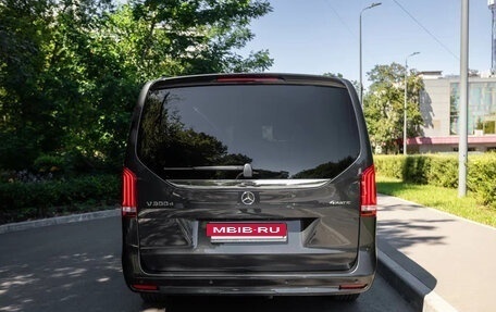 Mercedes-Benz V-Класс, 2022 год, 7 650 000 рублей, 8 фотография