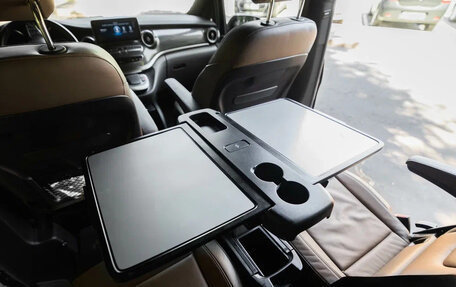 Mercedes-Benz V-Класс, 2022 год, 7 650 000 рублей, 14 фотография