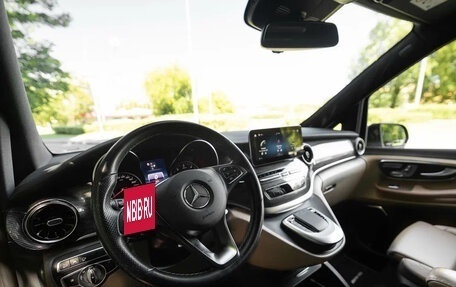 Mercedes-Benz V-Класс, 2022 год, 7 650 000 рублей, 12 фотография