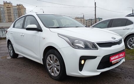 KIA Rio IV, 2018 год, 1 056 000 рублей, 2 фотография