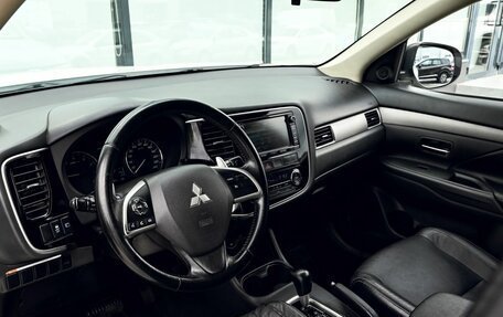 Mitsubishi Outlander III рестайлинг 3, 2014 год, 1 399 000 рублей, 15 фотография