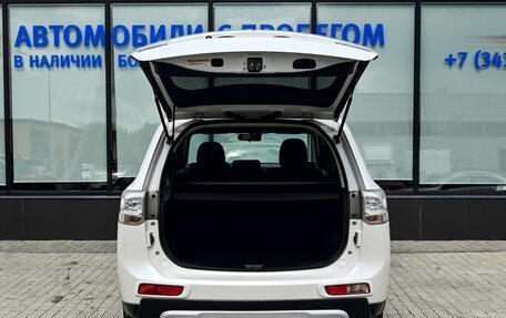 Mitsubishi Outlander III рестайлинг 3, 2014 год, 1 399 000 рублей, 20 фотография