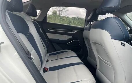 Geely Emgrand, 2022 год, 930 000 рублей, 6 фотография