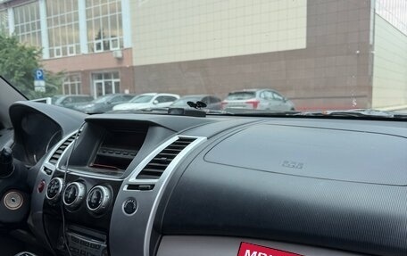 Mitsubishi Pajero Sport II рестайлинг, 2013 год, 1 300 000 рублей, 4 фотография