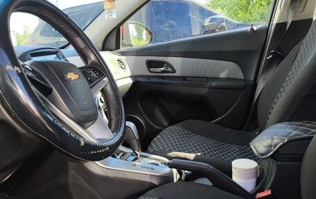 Chevrolet Cruze II, 2011 год, 600 000 рублей, 24 фотография