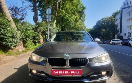 BMW 3 серия, 2015 год, 1 900 000 рублей, 4 фотография
