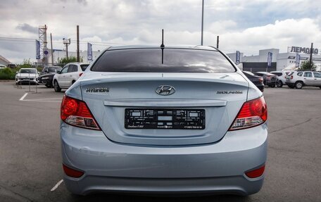 Hyundai Solaris II рестайлинг, 2013 год, 900 000 рублей, 8 фотография