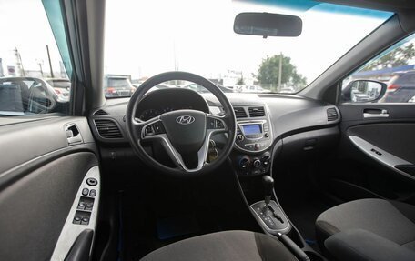 Hyundai Solaris II рестайлинг, 2013 год, 900 000 рублей, 10 фотография
