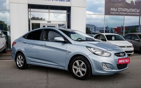 Hyundai Solaris II рестайлинг, 2013 год, 900 000 рублей, 5 фотография