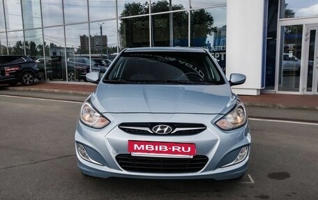 Hyundai Solaris II рестайлинг, 2013 год, 900 000 рублей, 4 фотография