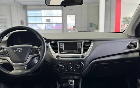 Hyundai Solaris II рестайлинг, 2017 год, 1 359 900 рублей, 9 фотография