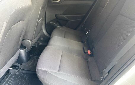 Hyundai Solaris II рестайлинг, 2017 год, 1 359 900 рублей, 15 фотография