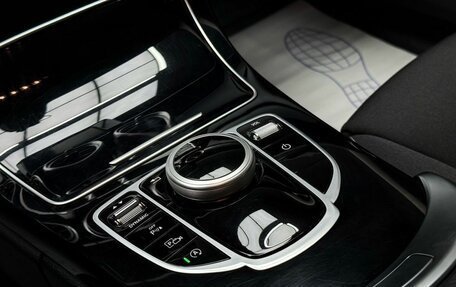 Mercedes-Benz C-Класс, 2019 год, 3 599 000 рублей, 21 фотография