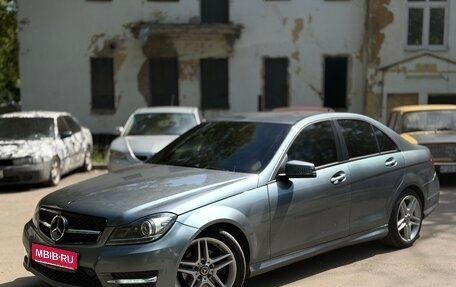 Mercedes-Benz C-Класс, 2011 год, 1 250 000 рублей, 1 фотография
