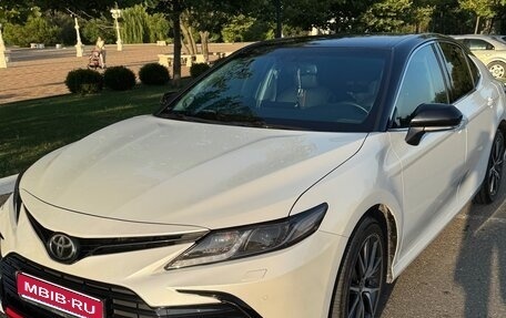 Toyota Camry, 2021 год, 3 170 000 рублей, 1 фотография