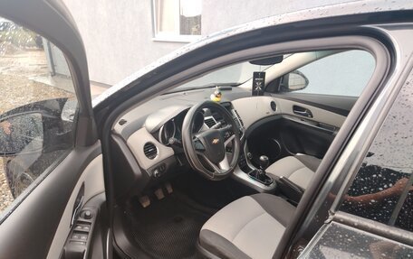 Chevrolet Cruze II, 2011 год, 750 000 рублей, 5 фотография