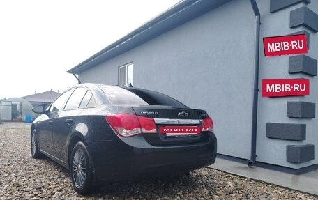 Chevrolet Cruze II, 2011 год, 750 000 рублей, 4 фотография