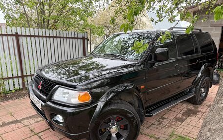 Mitsubishi Pajero Sport II рестайлинг, 2002 год, 989 000 рублей, 2 фотография