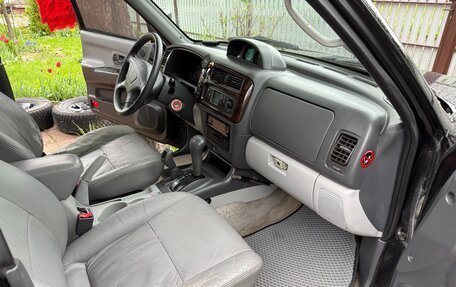 Mitsubishi Pajero Sport II рестайлинг, 2002 год, 989 000 рублей, 13 фотография