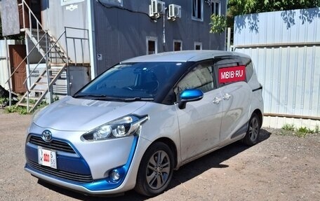 Toyota Sienta II, 2017 год, 1 240 000 рублей, 2 фотография