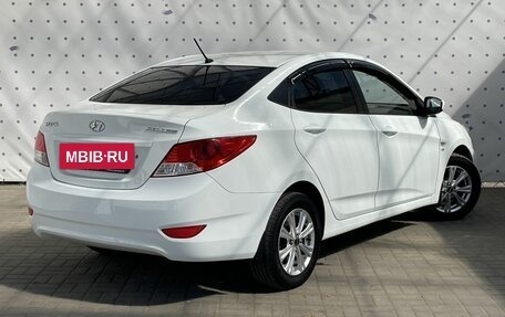 Hyundai Solaris II рестайлинг, 2012 год, 895 000 рублей, 4 фотография