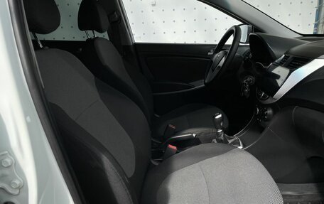 Hyundai Solaris II рестайлинг, 2012 год, 895 000 рублей, 12 фотография