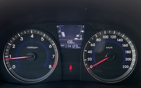Hyundai Solaris II рестайлинг, 2012 год, 895 000 рублей, 14 фотография