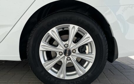 Hyundai Solaris II рестайлинг, 2012 год, 895 000 рублей, 19 фотография