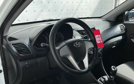 Hyundai Solaris II рестайлинг, 2012 год, 895 000 рублей, 15 фотография