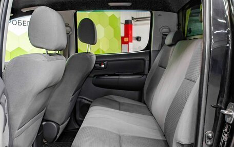 Toyota Hilux VII, 2012 год, 2 300 000 рублей, 12 фотография