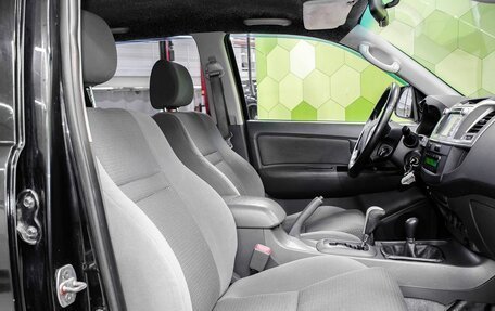 Toyota Hilux VII, 2012 год, 2 300 000 рублей, 11 фотография