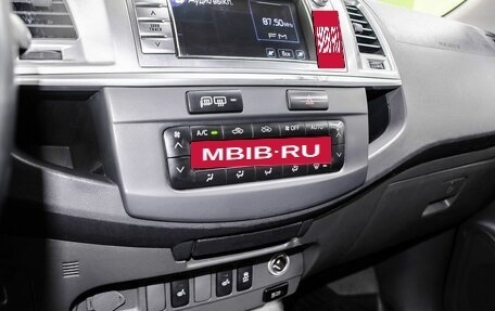 Toyota Hilux VII, 2012 год, 2 300 000 рублей, 17 фотография