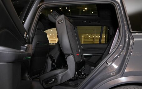 BMW X7, 2023 год, 12 800 000 рублей, 26 фотография