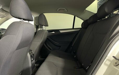 Volkswagen Jetta VI, 2011 год, 922 000 рублей, 20 фотография