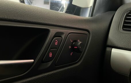 Volkswagen Jetta VI, 2011 год, 922 000 рублей, 13 фотография